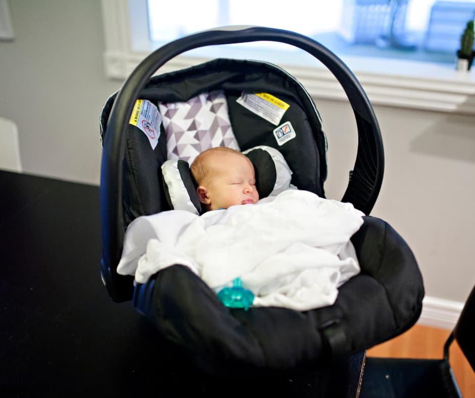 Lavado de portabebé o asiento del bebé